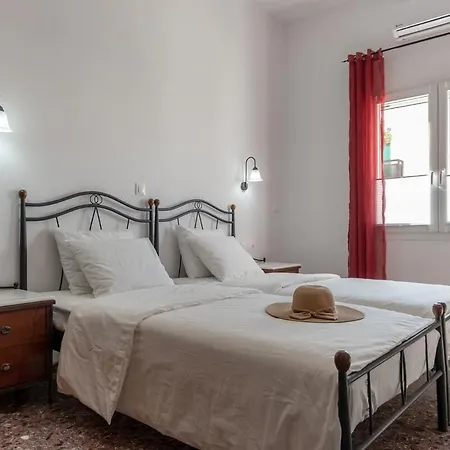 4 Min Walk To Beach Apartment * Naxos City