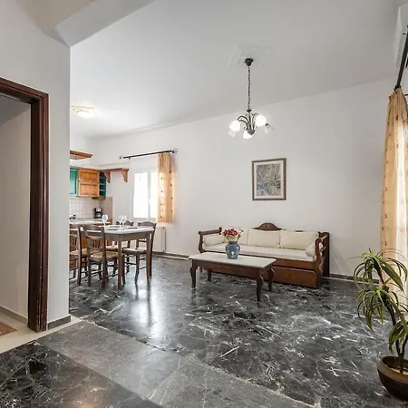 4 Min Walk To Beach Apartment * Naxos City
